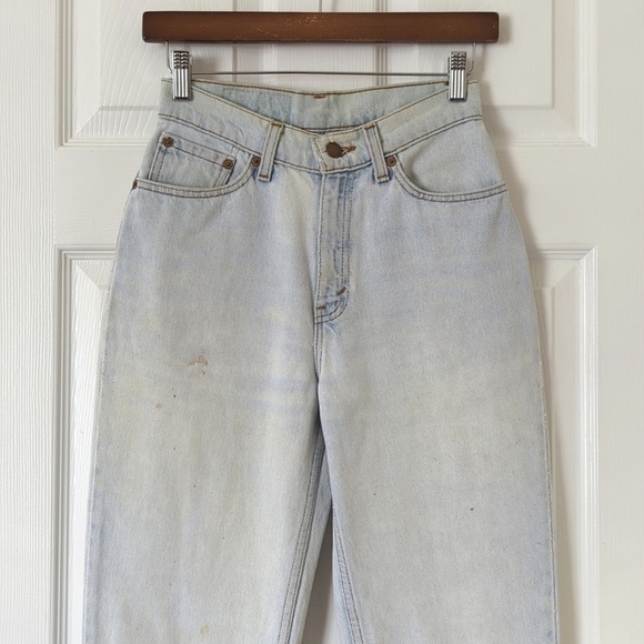 Levi's 90's Vintage 512 Light Wash High Waisted Slim Fit Tapered Leg Mom Jeans 5 - Picture 3 of 16